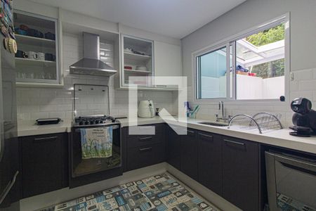 Casa de condomínio para alugar com 125m², 4 quartos e 2 vagas Casa de condomínio para alugar com 125m², 4 quartos e 2 vagasCozinha