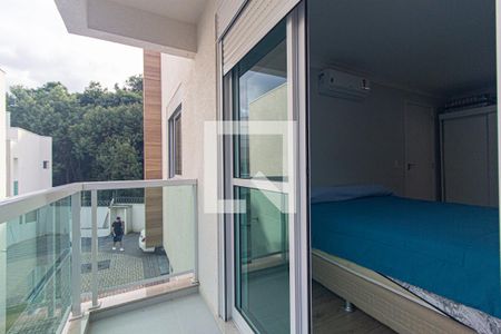 Casa de condomínio para alugar com 125m², 4 quartos e 2 vagas Casa de condomínio para alugar com 125m², 4 quartos e 2 vagasSacada do Quarto 2