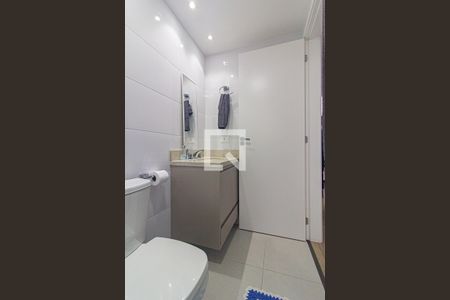 Casa de condomínio para alugar com 125m², 4 quartos e 2 vagas Casa de condomínio para alugar com 125m², 4 quartos e 2 vagasBanheiro 2