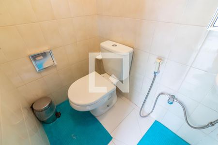 Casa à venda com 100m², 2 quartos e 2 vagasÁrea de Serviço, banheiro 