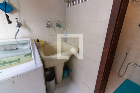 Casa à venda com 100m², 2 quartos e 2 vagasÁrea de Serviço