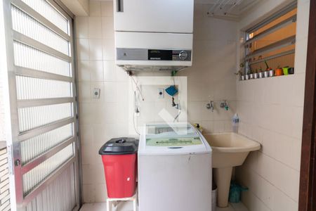 Casa à venda com 100m², 2 quartos e 2 vagasÁrea de Serviço