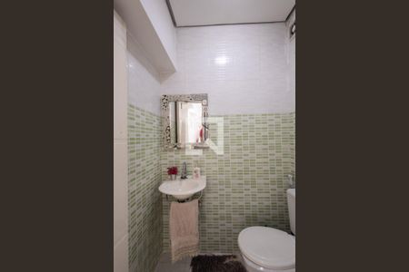 Casa para alugar com 121m², 2 quartos e 4 vagas Casa para alugar com 121m², 2 quartos e 4 vagasBanheiro de serviço