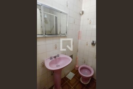 Casa de condomínio para alugar com 120m², 2 quartos e sem vaga Casa de condomínio para alugar com 120m², 2 quartos e sem vagaBanheiro