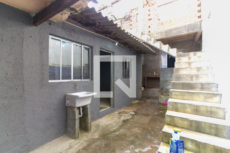 Casa para alugar com 37m², 1 quarto e sem vagaÁrea de Serviço