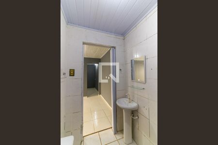 Banheiro de casa para alugar com 1 quarto, 37m² em Campo Limpo, São Paulo