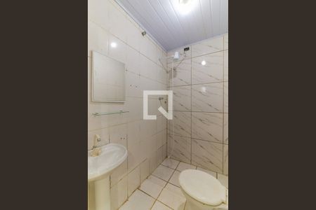 Banheiro de casa para alugar com 1 quarto, 37m² em Campo Limpo, São Paulo