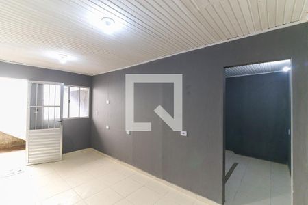Sala de casa para alugar com 1 quarto, 37m² em Campo Limpo, São Paulo