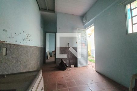 Casa à venda com 183m², 3 quartos e 3 vagas Casa à venda com 183m², 3 quartos e 3 vagasSala