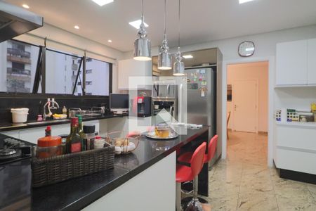 Apartamento à venda com 330m², 4 quartos e 4 vagasCozinha