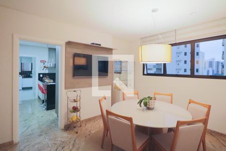 Apartamento à venda com 330m², 4 quartos e 4 vagasCopa 