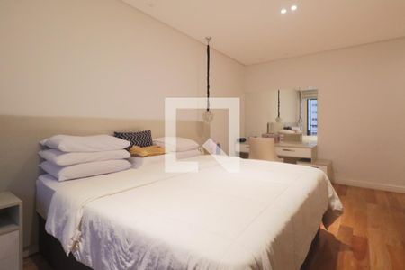 Apartamento à venda com 330m², 4 quartos e 4 vagasSuíte 3