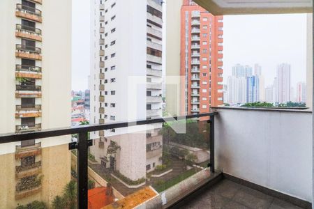 Apartamento à venda com 330m², 4 quartos e 4 vagasVaranda Sala de TV