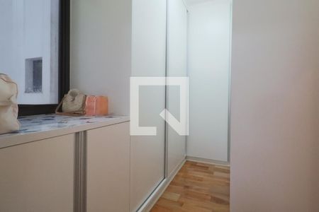 Apartamento à venda com 330m², 4 quartos e 4 vagasCloset