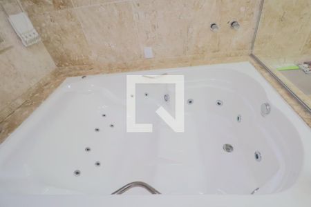 Apartamento à venda com 330m², 4 quartos e 4 vagasBanheiro Suíte 3