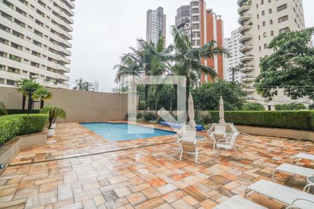 Apartamento à venda com 330m², 4 quartos e 4 vagasPiscina