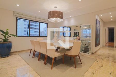 Apartamento à venda com 330m², 4 quartos e 4 vagasSala de Jantar