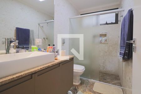 Apartamento à venda com 330m², 4 quartos e 4 vagasBanheiro Suíte 2