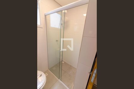 Banheiro de apartamento para alugar com 1 quarto, 18m² em Chácara Santo Antônio (zona Sul), São Paulo