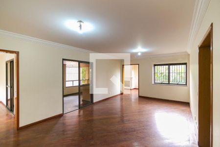 Apartamento à venda com 250m², 4 quartos e 4 vagasSala