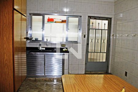 Casa à venda com 250m², 5 quartos e 3 vagasCozinha