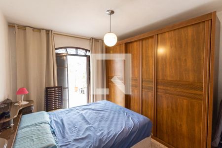 Casa à venda com 163m², 4 quartos e 2 vagasQuarto 2