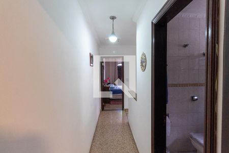 Casa à venda com 163m², 4 quartos e 2 vagasCorredor
