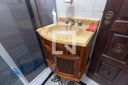 Casa à venda com 163m², 4 quartos e 2 vagasBanheiro