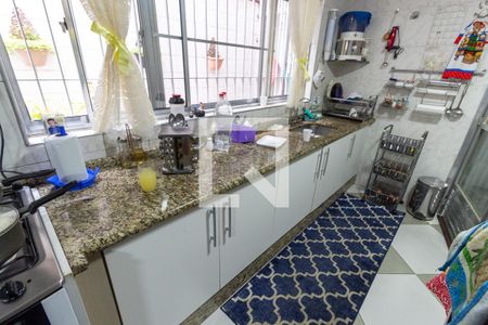 Casa à venda com 163m², 4 quartos e 2 vagasCozinha - Armários