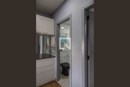 Corredor de apartamento à venda com 2 quartos, 96m² em Bela Vista, São Paulo