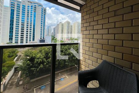 Sala de kitnet/studio à venda com 1 quarto, 37m² em Moema, São Paulo