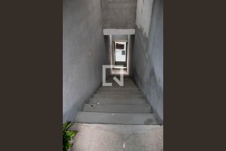 Casa à venda com 165m², 2 quartos e 1 vagaEscada