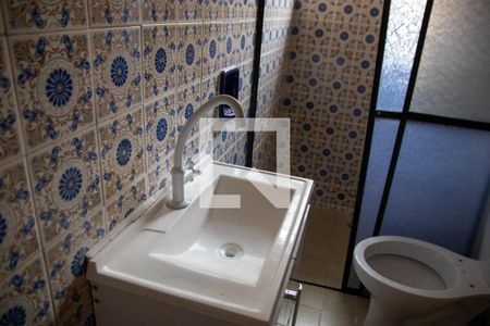 Casa à venda com 165m², 2 quartos e 1 vagaBanheiro 2