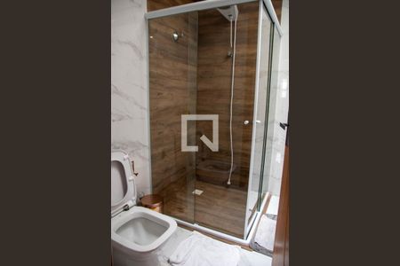 Casa à venda com 165m², 2 quartos e 1 vagaBanheiro 1