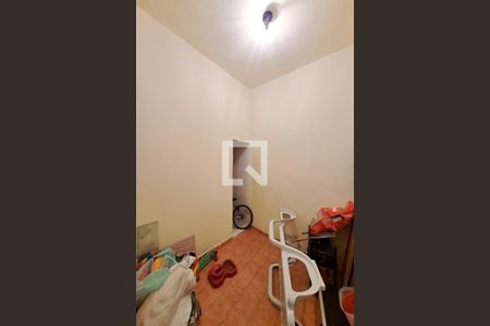 Casa à venda com 370m², 6 quartos e sem vaga Casa à venda com 370m², 6 quartos e sem vagaQuarto de Serviço