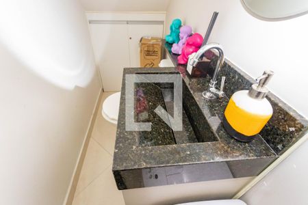 Casa de condomínio à venda com 80m², 2 quartos e 1 vagaLavabo 