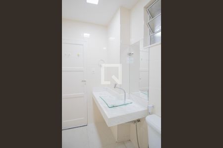 Banheiro de apartamento para alugar com 2 quartos, 72m² em Flamengo, Rio de Janeiro