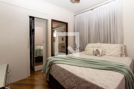 Casa à venda com 142m², 4 quartos e 4 vagas Casa à venda com 142m², 4 quartos e 4 vagasSuíte master