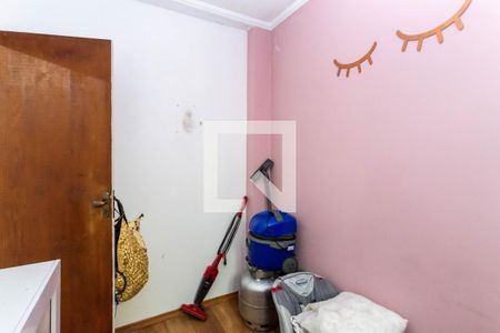 Casa à venda com 142m², 4 quartos e 4 vagas Casa à venda com 142m², 4 quartos e 4 vagasQuarto da área de serviço