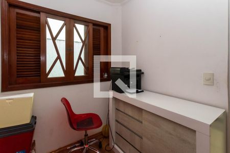 Casa à venda com 142m², 4 quartos e 4 vagas Casa à venda com 142m², 4 quartos e 4 vagasQuarto da área de serviço