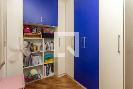 Casa à venda com 142m², 4 quartos e 4 vagas Casa à venda com 142m², 4 quartos e 4 vagasQuarto