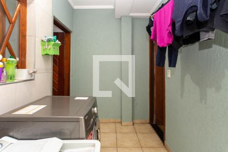 Casa à venda com 142m², 4 quartos e 4 vagas Casa à venda com 142m², 4 quartos e 4 vagasÁrea de Serviço