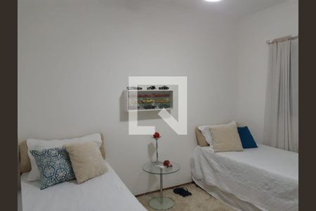 Casa à venda com 3 quartos, 110m² em Vila Campo Grande, São Paulo