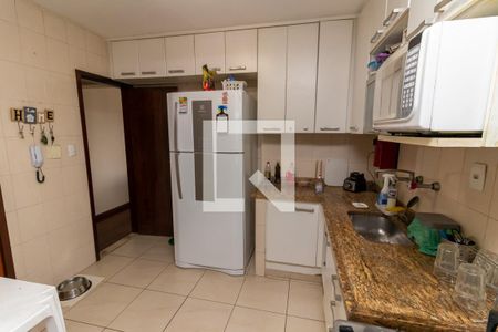 Apartamento à venda com 90m², 2 quartos e 1 vaga Apartamento à venda com 90m², 2 quartos e 1 vagaCozinha