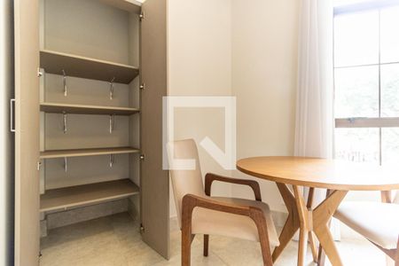 Studio à venda com 43m², 1 quarto e sem vagaCozinha - Armário