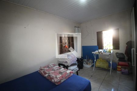 Quarto 2 Casa 1 de casa à venda com 5 quartos, 300m² em Guajuviras, Canoas