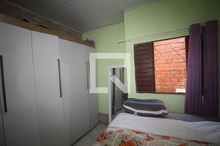 Quarto 1 Casa 1 de casa à venda com 5 quartos, 300m² em Guajuviras, Canoas