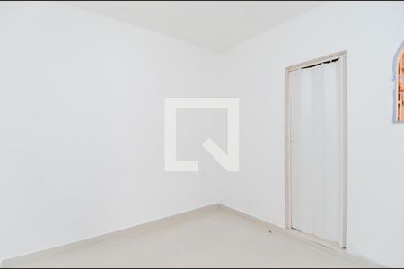 Quarto de casa para alugar com 1 quarto, 50m² em Vila Augusta, Guarulhos