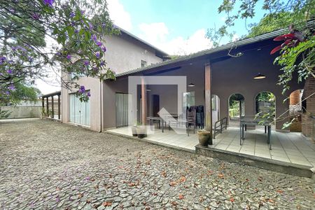 Casa de condomínio à venda com 700m², 7 quartos e 15 vagasQuintal