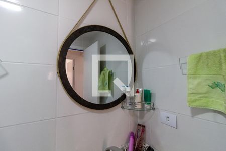 Apartamento para alugar com 74m², 2 quartos e 1 vagaDetalhe do banheiro social